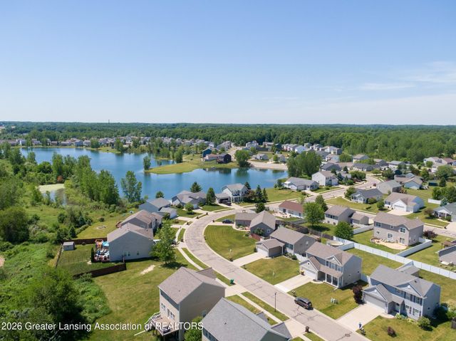 60 Lake Ridge Drive, Mason, MI 48854
