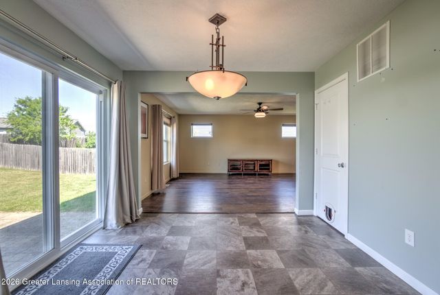 60 Lake Ridge Drive, Mason, MI 48854