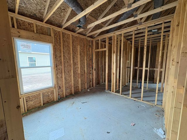 5709 Plumthicket St, Bel Aire, KS 67226