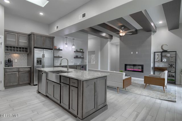 2228 MIKE PRICE Drive, El Paso, TX 79938