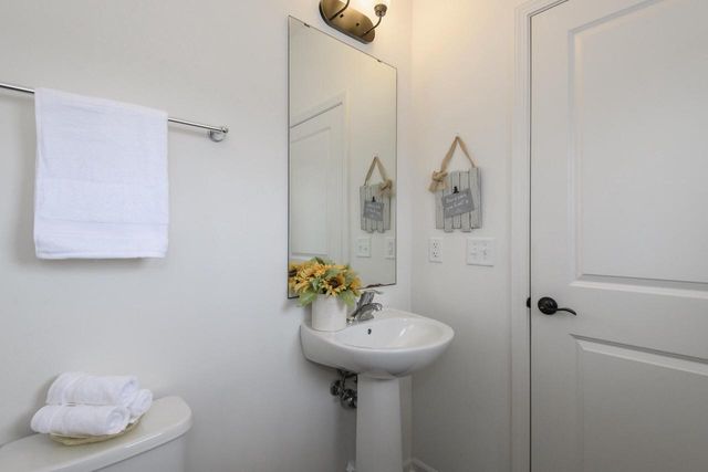 W241N5660 Maple Grove LANE, Sussex, WI 53089