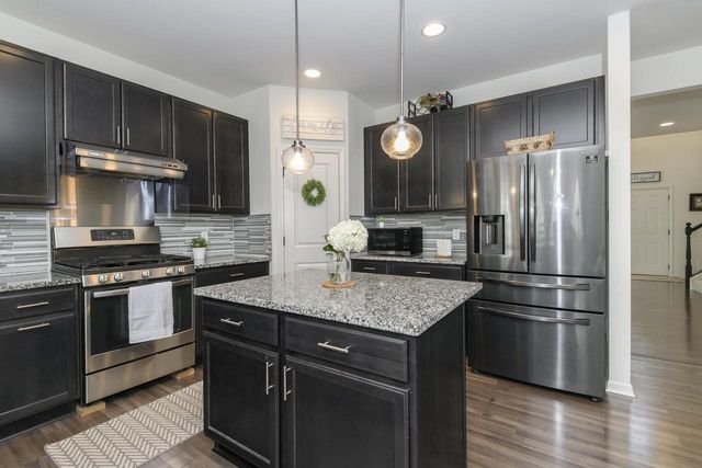 W241N5660 Maple Grove LANE, Sussex, WI 53089