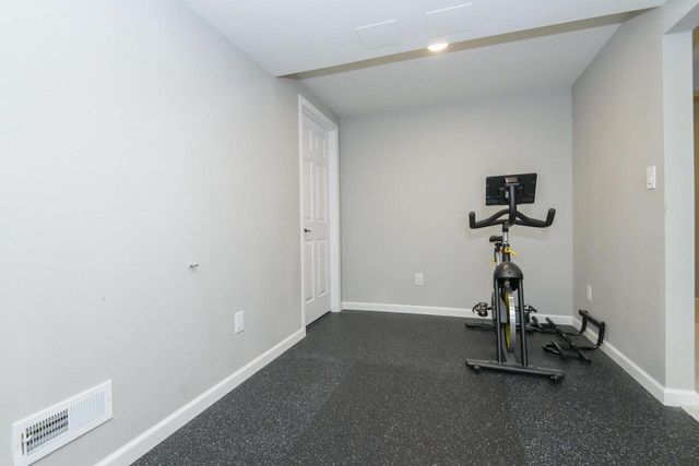 W241N5660 Maple Grove LANE, Sussex, WI 53089