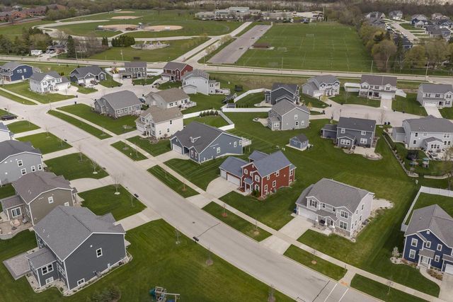 W241N5660 Maple Grove LANE, Sussex, WI 53089