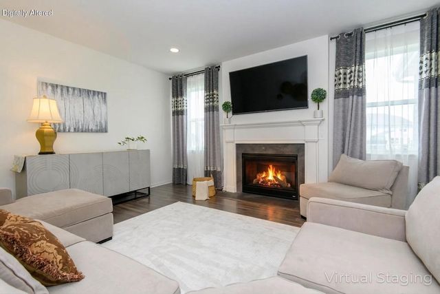 W241N5660 Maple Grove LANE, Sussex, WI 53089