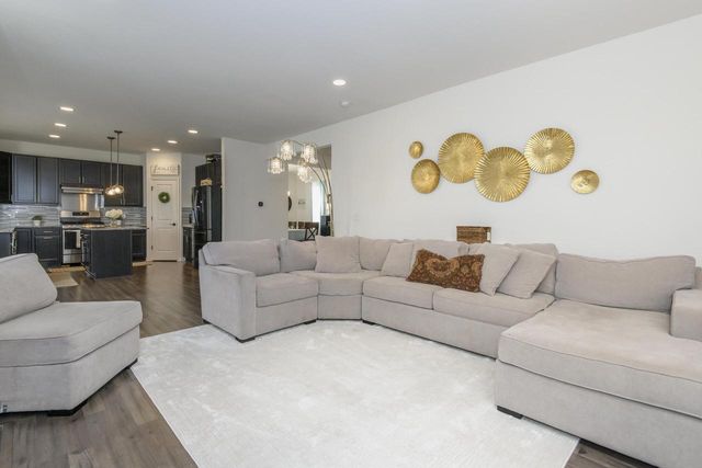 W241N5660 Maple Grove LANE, Sussex, WI 53089