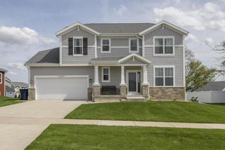 W241N5660 Maple Grove LANE, Sussex, WI 53089