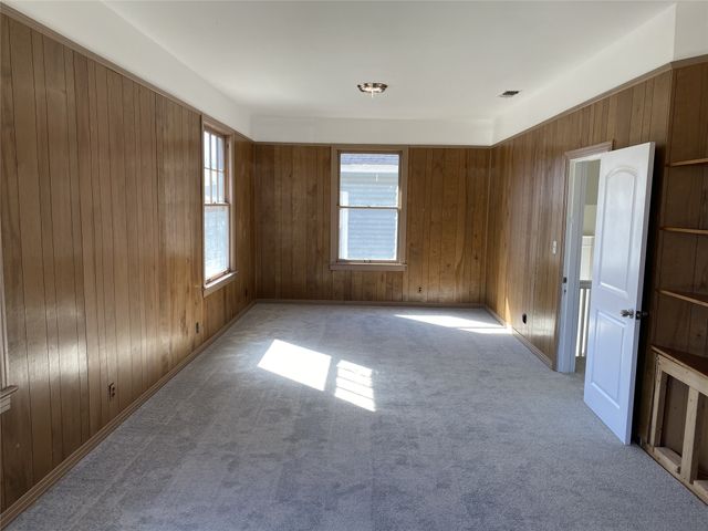 1068 College Street, Shreveport, LA 71104
