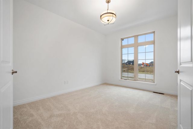 55735 Bay Oaks Court 5, Shelby Twp, MI 48315