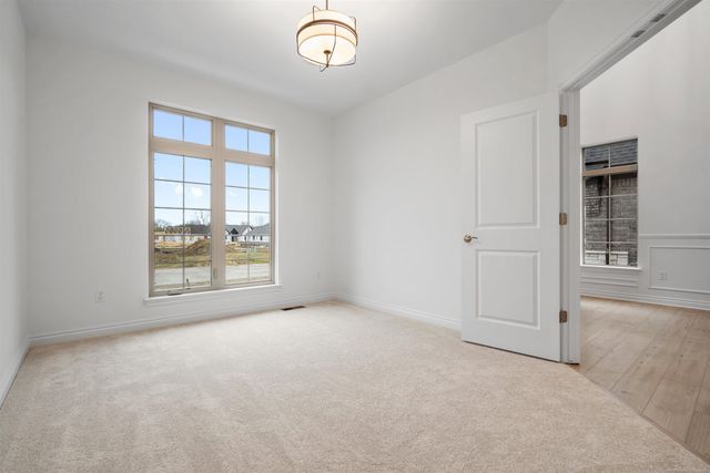 55735 Bay Oaks Court 5, Shelby Twp, MI 48315