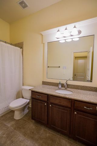 6047 Yale Street, Houston, TX 77076