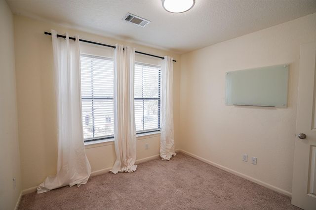 6047 Yale Street, Houston, TX 77076