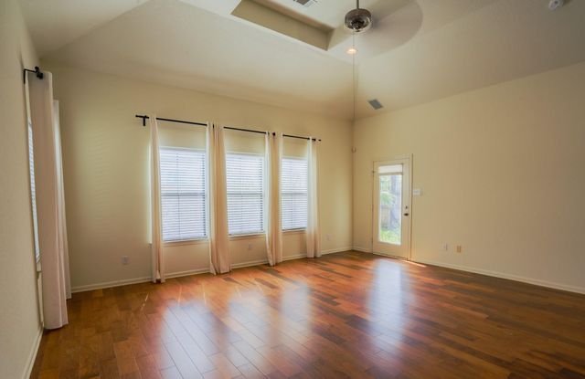 6047 Yale Street, Houston, TX 77076