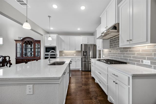 704 Corner Post Path, Celina, TX 75009