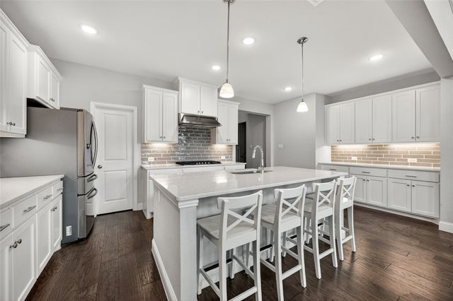 704 Corner Post Path, Celina, TX 75009