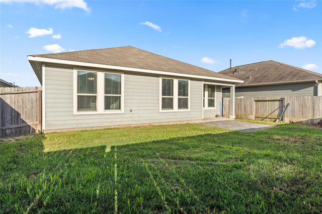 25606 Northpark Spruce Drive, Porter, TX 77365