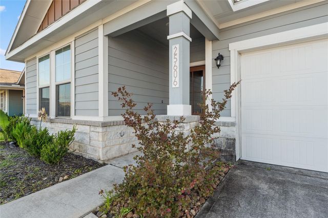 25606 Northpark Spruce Drive, Porter, TX 77365