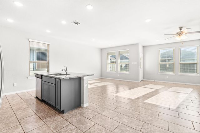 25606 Northpark Spruce Drive, Porter, TX 77365
