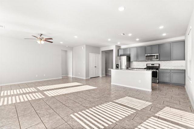 25606 Northpark Spruce Drive, Porter, TX 77365