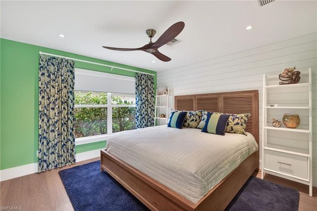 812 TALLOW TREE CT, Naples, FL 34108