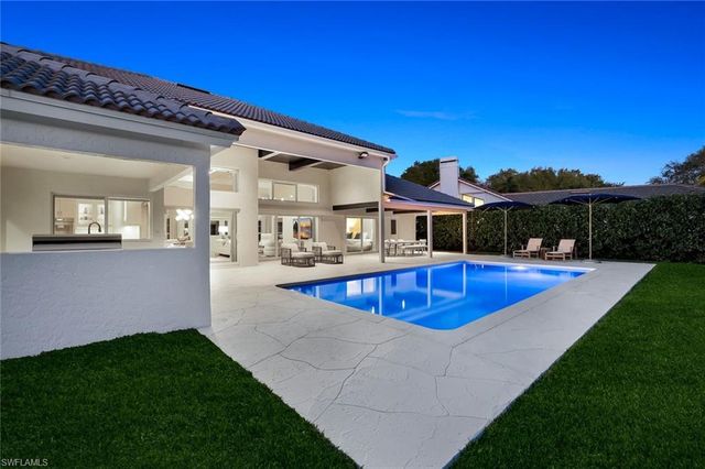 812 TALLOW TREE CT, Naples, FL 34108