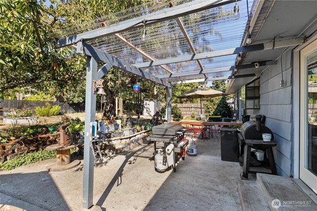 1229 Browns Point Boulevard, Tacoma, WA 98422