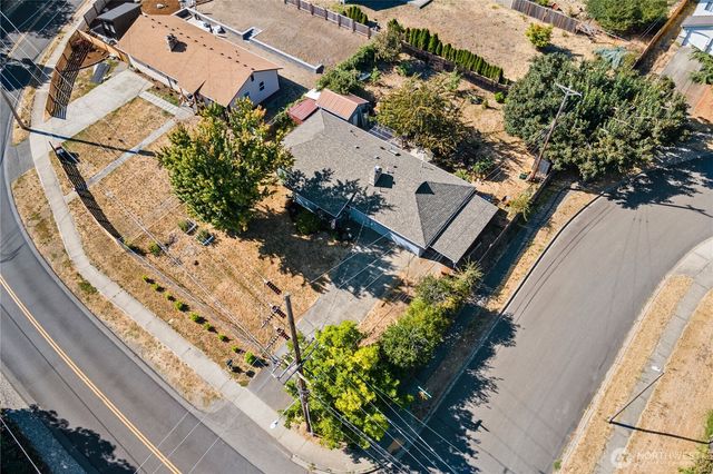 1229 Browns Point Boulevard, Tacoma, WA 98422
