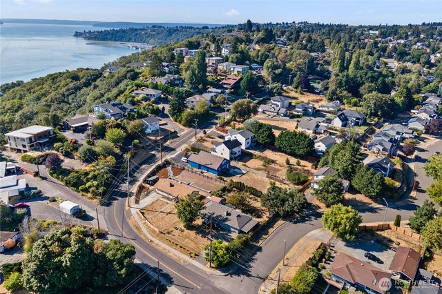 1229 Browns Point Boulevard, Tacoma, WA 98422