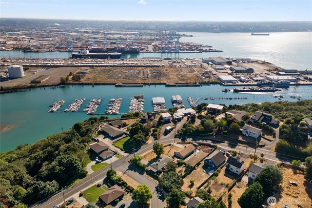 1229 Browns Point Boulevard, Tacoma, WA 98422