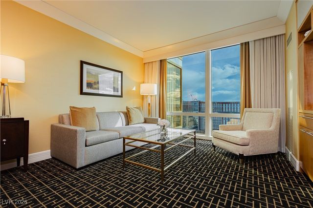 2000 Fashion Show Drive 3526, Las Vegas, NV 89109