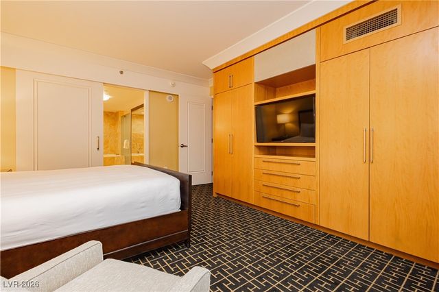 2000 Fashion Show Drive 3526, Las Vegas, NV 89109