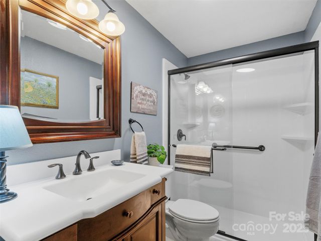 10 Birds Eye View, Burnsville, NC 28714