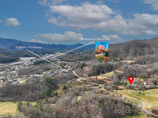10 Birds Eye View, Burnsville, NC 28714