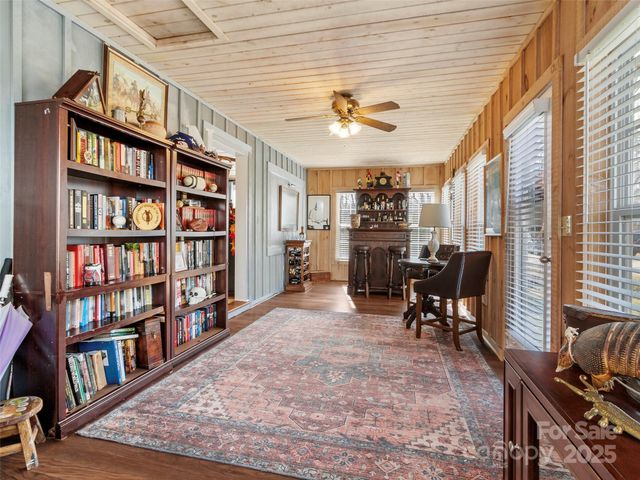 10 Birds Eye View, Burnsville, NC 28714