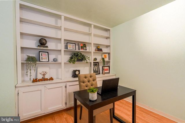1415 S 8TH ST, Philadelphia, PA 19147