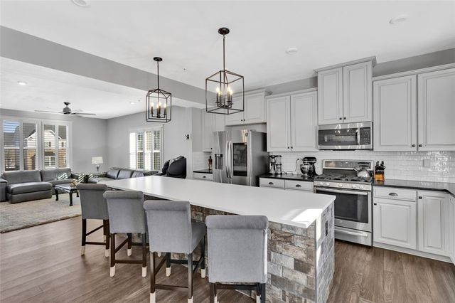 608 Amarth Ln, Cranberry Twp, PA 16066