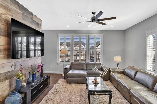 608 Amarth Ln, Cranberry Twp, PA 16066