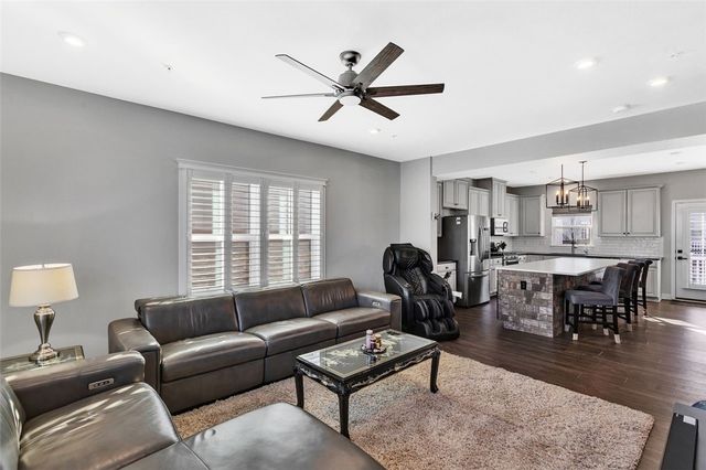 608 Amarth Ln, Cranberry Twp, PA 16066