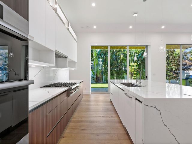 2624 MULBERRY TERRACE, Sarasota, FL 34239