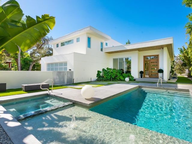 2624 MULBERRY TERRACE, Sarasota, FL 34239