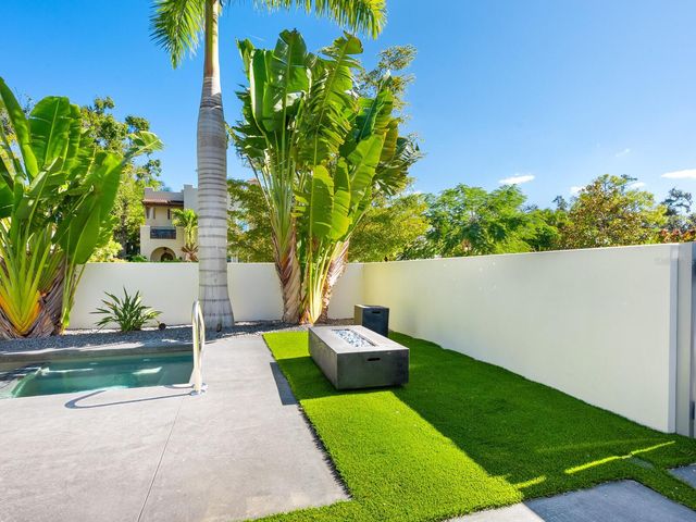 2624 MULBERRY TERRACE, Sarasota, FL 34239