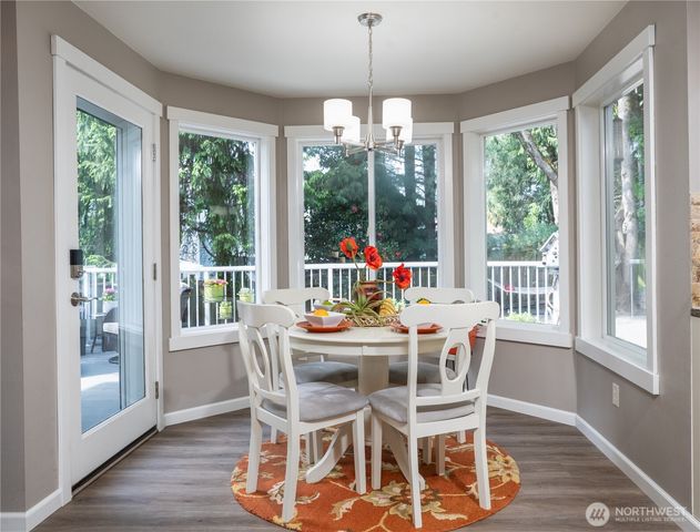 1952 S 371st Pl, Federal Way, WA 98003