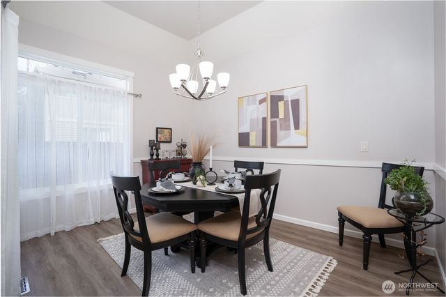 1952 S 371st Pl, Federal Way, WA 98003