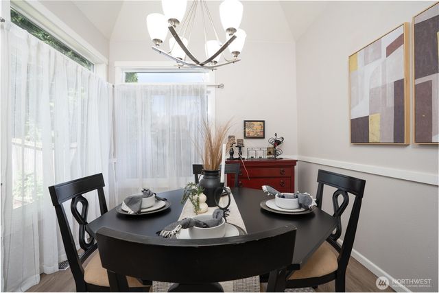 1952 S 371st Pl, Federal Way, WA 98003