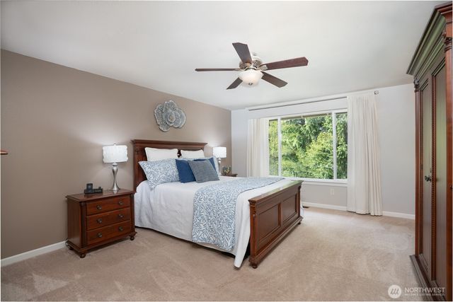 1952 S 371st Pl, Federal Way, WA 98003