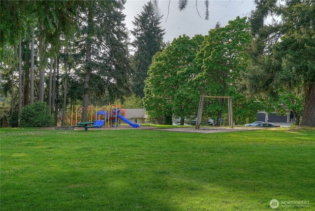 1952 S 371st Pl, Federal Way, WA 98003