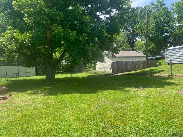 105 Nathan Street, Marshall, TX 75670