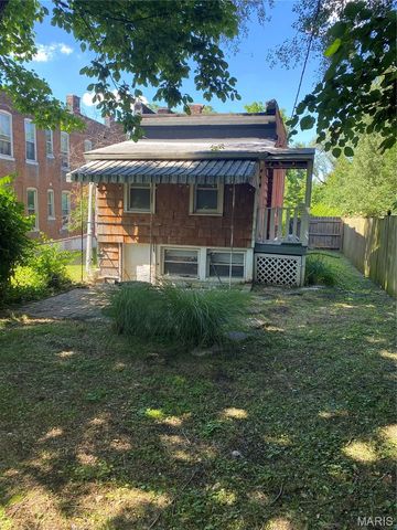 2642 Geyer Avenue, St Louis, MO 63104