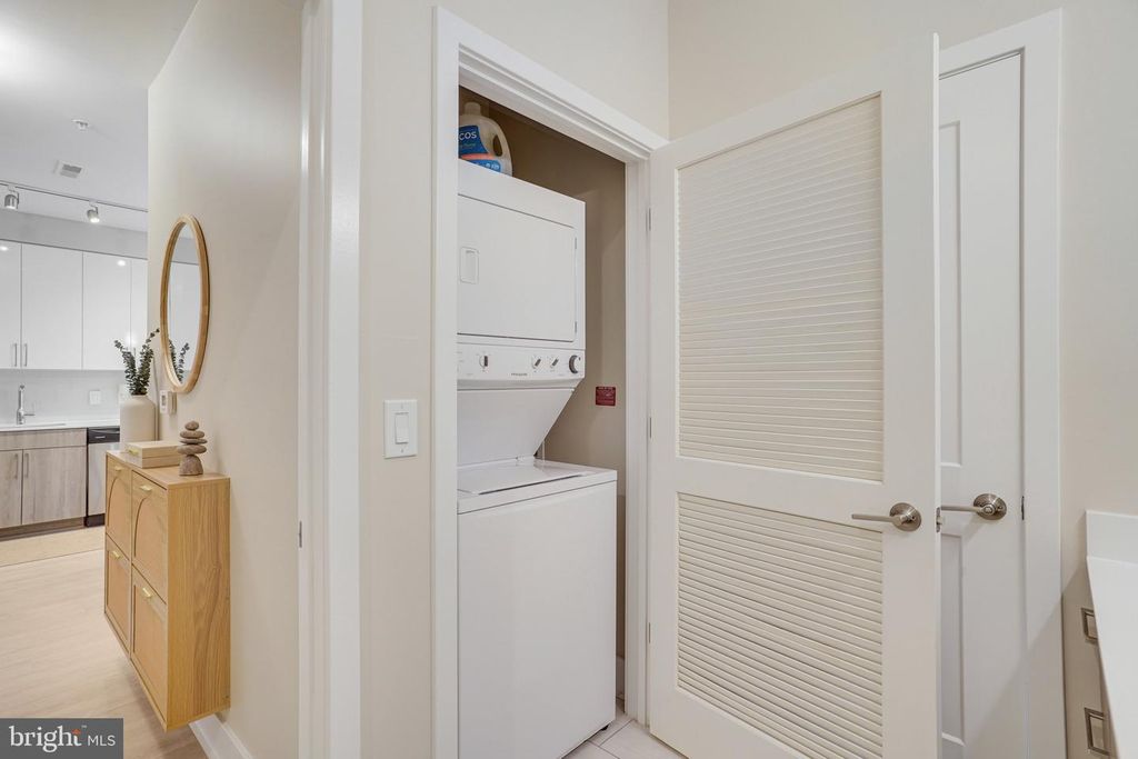 Image 15 of property listing at 145 RIVERHAVEN DR #352, Oxon Hill, MD 20745