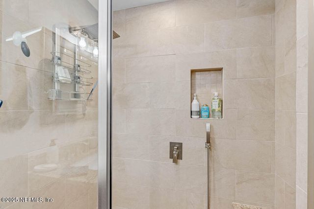 1228 GLEN LAURA Road, Jacksonville, FL 32205